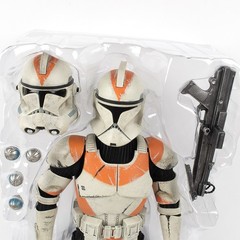 Sideshow Collectibles 1/6 Scale Star Wars Clone Trooper Deluxe 212th Battalion