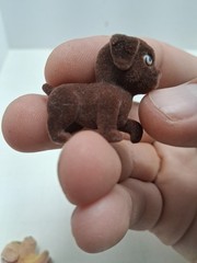 Three Vintage Puppy In My Pocket Figures, Gabby Chihuahua, Brown Lab
