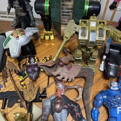 100+ 90’s loose action figure lot Snake Man Capcom Mega Man, Bandai, TMNT Marvel
