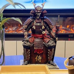 Japanese Samurai Warrior Figurine – Red Gold Decor