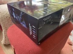 NECA Aliens Xenomorph Alien Queen Deluxe Action Figure 15 Inch Tall