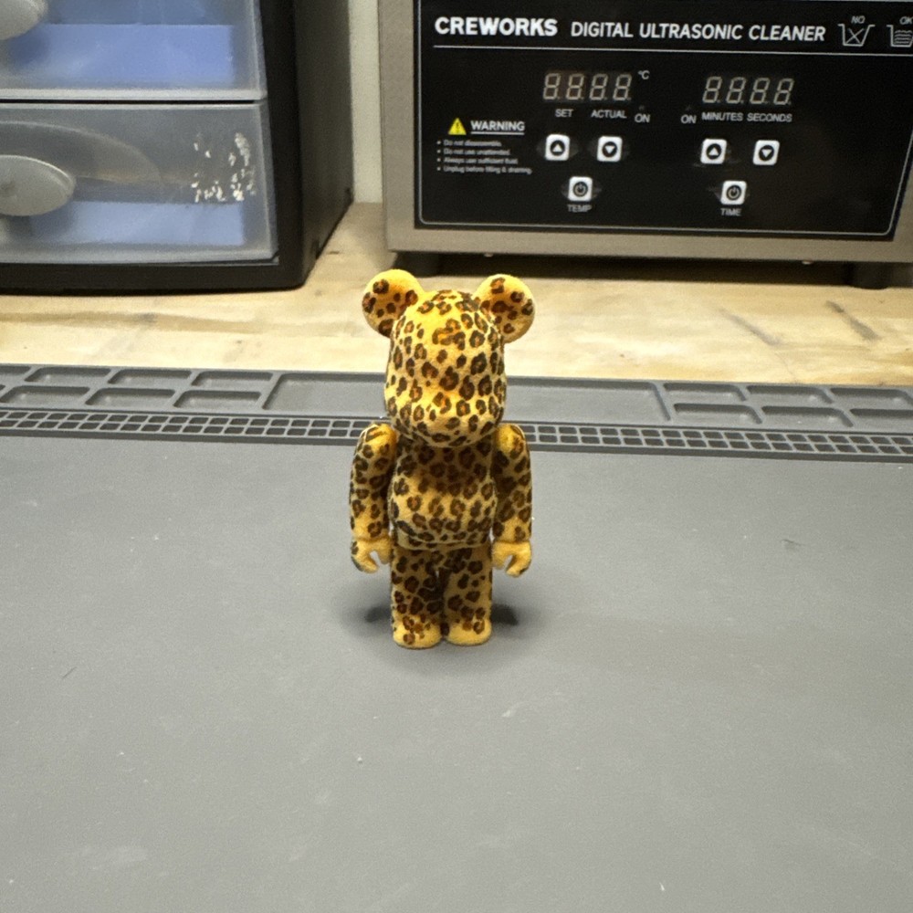 Be@Rbrick Bearbrick 100% Pattern Leopard Flock Series 19 Medicom 2009