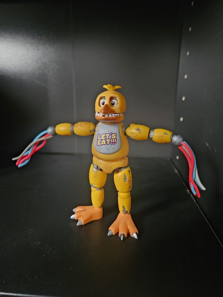 Jazwares FNAF Five Nights at Freddy’s Withered Chica Office Set 5″ Figure used