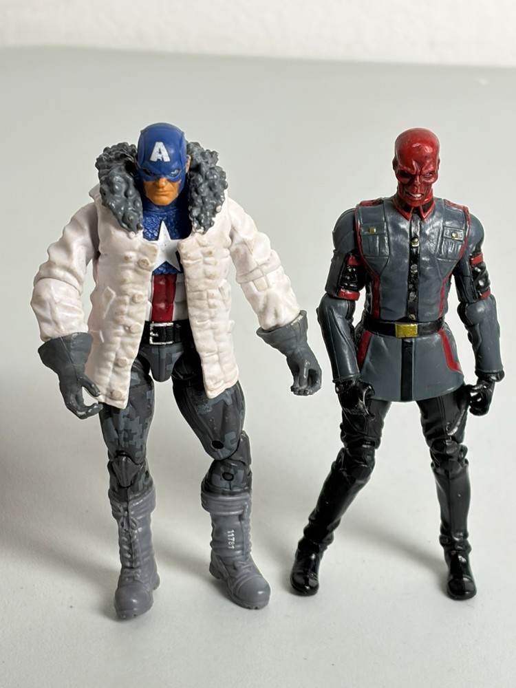 Captain America 3.75″ figures winter Captain America & Red Skull Marvel Hasbro