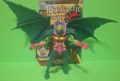 Marvel Legends ANNIHILUS BAF COMPLETE + GREAT COMIC BOOK FANTASTIC FOUR # 256