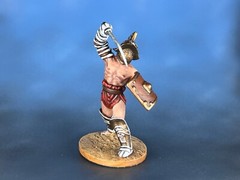 Warrior Art: Handcrafted Gladiator Resin Figurine 40mm Collectible Sculpture