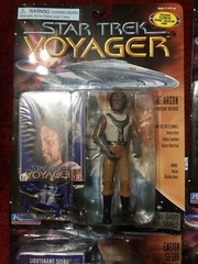 6 Different Unopened 1996 Playmates Star Trek Voyager Figures
