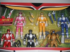 Hasbro Mighty Morphin Power Rangers Re-Ignition Auto-Morphin Battle Pack – New