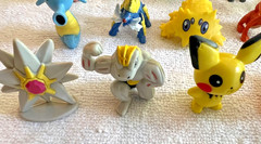 Lot of 20 – Pokémon PK China 1-3/4”- 2” Mini Figures variety