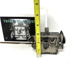 AMANDA VISELL TROJAN PEGAPHUNT SILVER COLLABORATION WITH FULLY VISUAL
