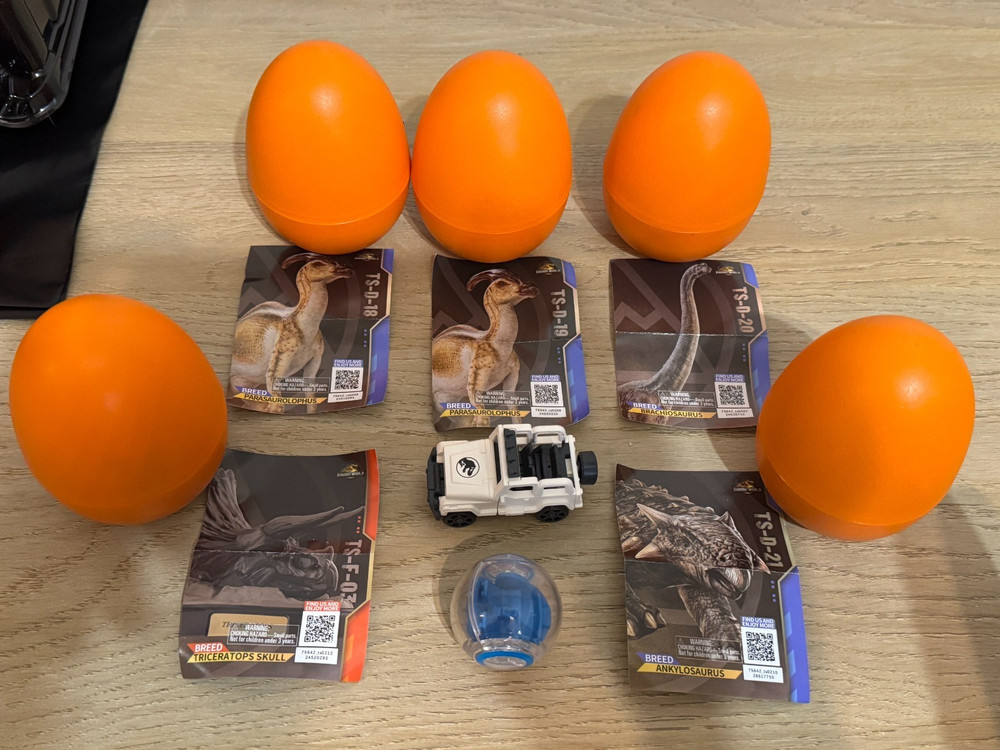 Blokees Jurassic World Terraventure 7 ITEM LOT – TRICERATOPS SKULL + JEEP + MORE