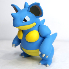 Pokemon Scale World 3″ 1:20 Sylph Company Nidoqueen Mini Figure