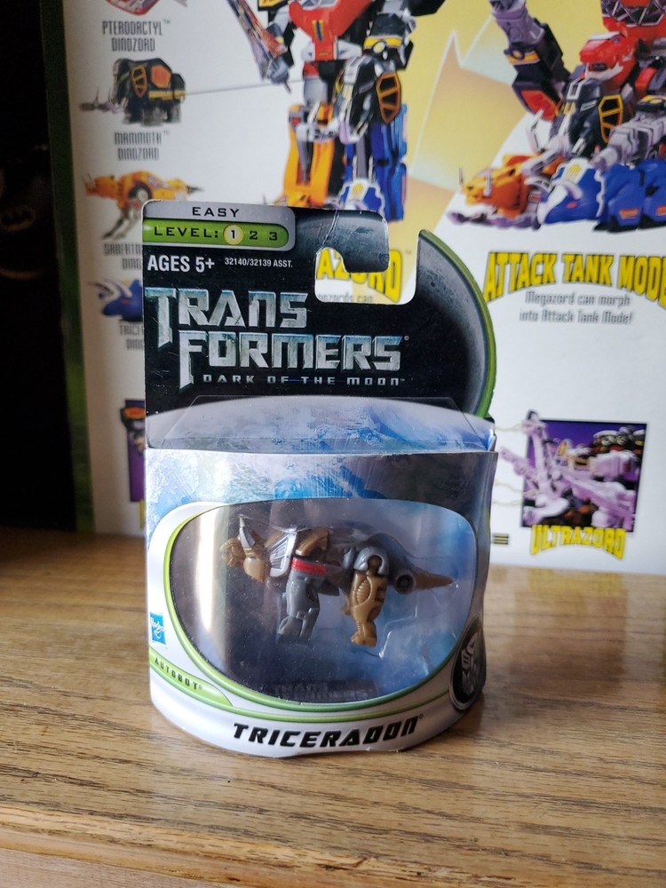 Transformers TRICERADON Dark of the Moon Mini-Con Class Autobot 2010 RARE NEW
