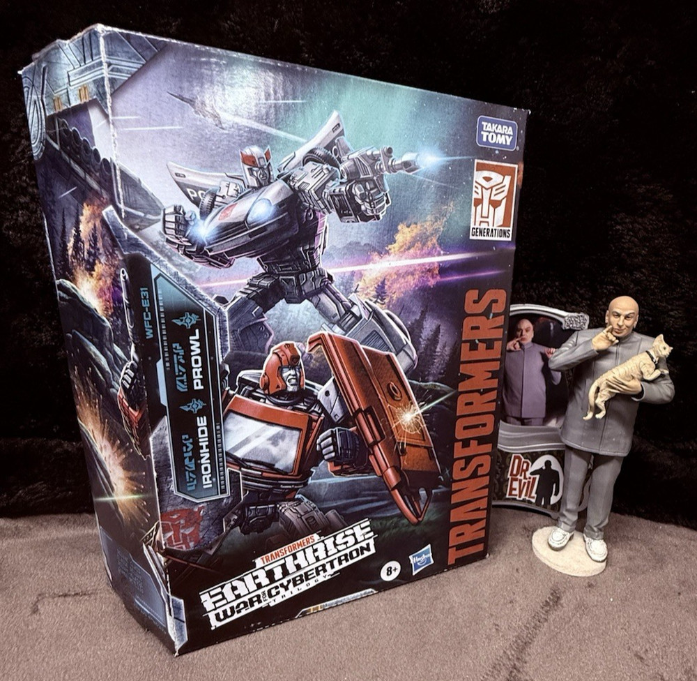 Hasbro Transformers Earthrise War for Cybertron WFC-E31 Ironhide and Prowl MISB