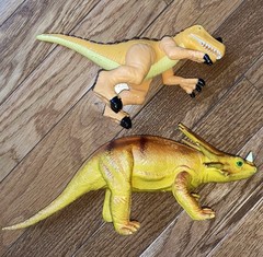 30+ Dinosaurs Plastic rubber Toy Action Figures Lot stegosaurus Imaginext T Rex