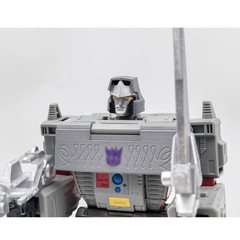 Head Sword Gun Weapon Chest Armor Upgrade Kit For SS86 Megatank G1 Style