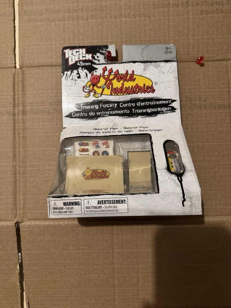 World Industries Tech Deck Mini 45mm fingerboard training facility Target 2010