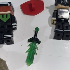 K50 Tube Heroes Action Figures Lot of 2 & Accessories Jazwares 2015 Sword Shield