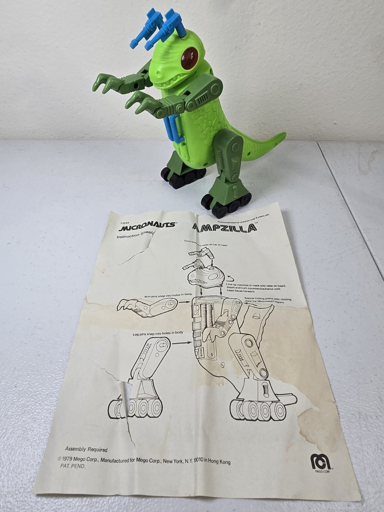 Rare Mego Micronauts AMPZILLA 100% Complete With Instructions – Nice Condition