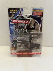 Micro Icons PBR Pro Rodeo Bull Riding Adriano Moraes Little Yellow Jacket Figure