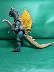 2011 6” SCI-FI Revoltech Series No. 023 Gigan action figure