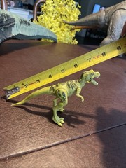 Jurassic Park World Legacy Baby Junior T-Rex 2017 Mattel Tyrannosaurus Juvenile