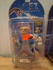 E.T. Extra Terrestrial 15 Years Of Elliott On Bike Rare 3 Figures And A Statue