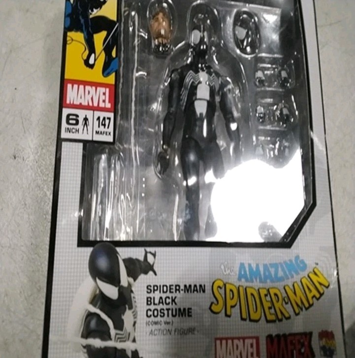 MAFEX No.147 Reissue – Symbiote Black Suit Spiderman – New In Open Box US Seller