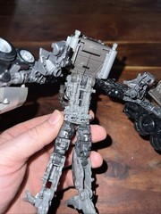 Transformers Constructicon Mixmaster SS-53 Studio Series Voyager Class Incomplet