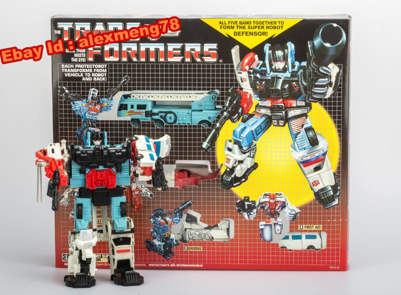 Transform G1 Defensor reissue brand new with BOX MISB Gift