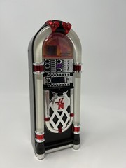 Disney HANNAH MONTANA 8″ Juke box – Lights Up Multiple Colors PLAYS 2 SONGS 2007