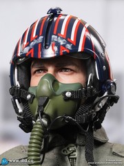 1/6 Scale Top Gun – Pete Mitchell Naval Aviator Lieutenant – MINT IN BOX