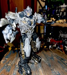 Transformers Studio Series 31 Battle Damaged Megatron Voyager 2017 Hasbro