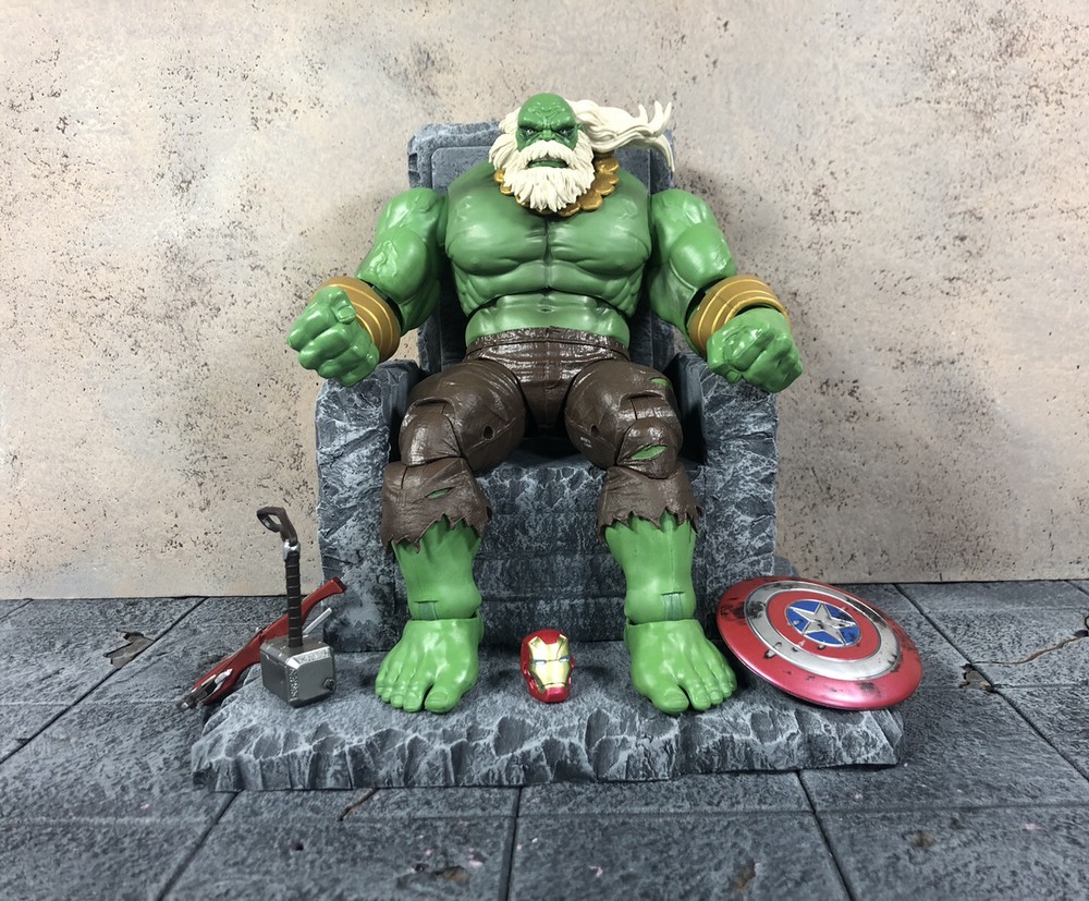 1:12 Scale Marvel Maestro Throne Hulk