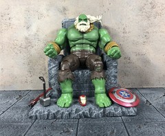 1:12 Scale Marvel Maestro Throne Hulk