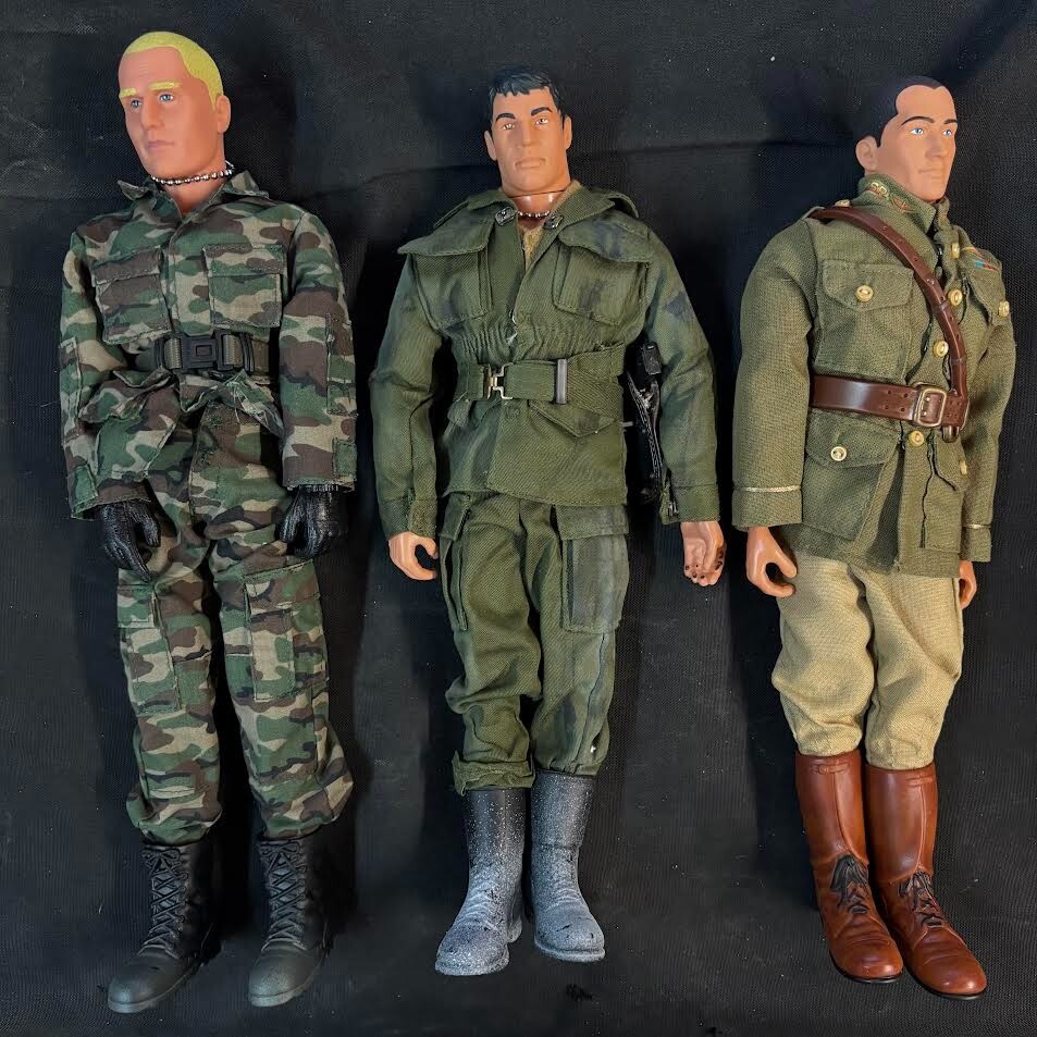 GI JOE 12″ Figures 7pc lot 1975 ATOMIC MAN & 1996 Solders – w/ Clothes & Accs.