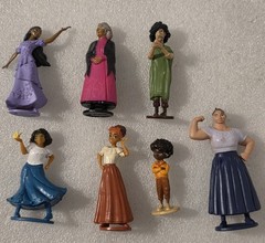 Authentic Disney Store Encanto Madrigal Figurine Toy Set 7 Figures Mirabel Bruno