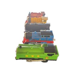 Thomas & Friends – Lot of 5 Trains – Thomas the Train- Mattel 2009 – Do Not Work