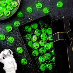 50 Pcs Mini Resin Alien Figures Glow in the Dark Tiny Small Alien Figurin