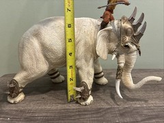 Schleich 70063 The Mighty Fighter War Elephant with Rider (Broken Spear)