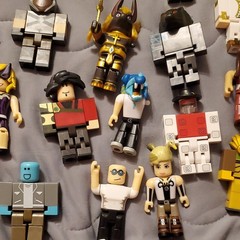 Huge Roblox‎ lot of Figures and Accessories includes 20 Complete Figures