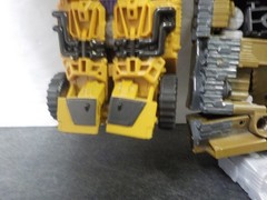 G529 Transformers Unite Warriors/Combiner Wars UW-07 Bruticus -foot