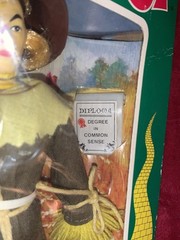 VINTAGE 1974 MEGO WIZARD OF OZ SCARCROW W/DIPLOMA ” 8″ DOLL W/ORIG BOX-NIB-NICE!