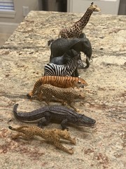 Wild Animal Figures Lot X8 Safari & MOJO 1997-23 Giraffe, Elephant, Gator