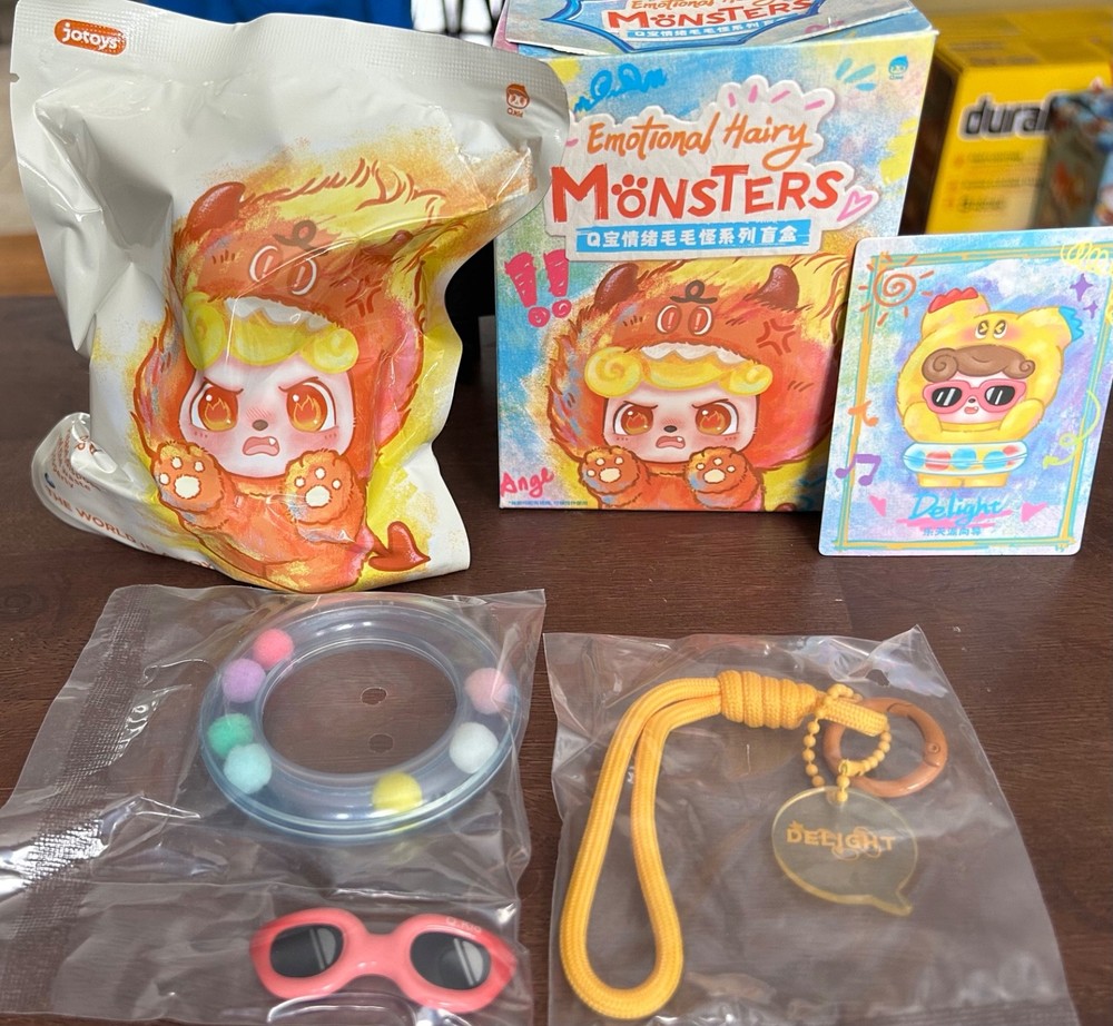JOTOYS Q. Kid Emotional Hairy Monsters Keychain- Confirmed: Delight