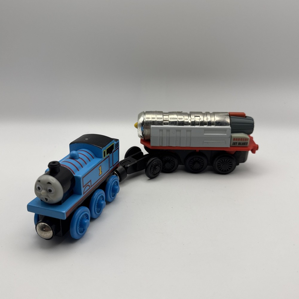 Jet Engine with Thomas – Thomas the Tank Engine & Friends Wooden Railway Trains