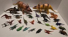 Lot of 28 Dinosaur Figures Mixed Plastic Toys Mini & Large Playset Random Bundle