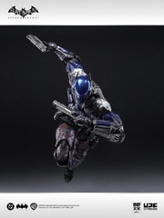 Batman Arkham Knight LPZZ Deluxe Action Figure