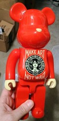 Shepard Fairey Obey x Bearbrick 400% 100% Make Art Not War 2023 Designercon EX