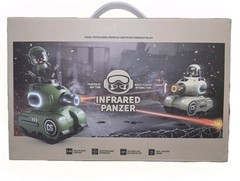 BESSOME 2X INFRARED PANZER RC BATTLE TANK SET 2.4GHZ MULTIPLAYER 2 TANKS NIB